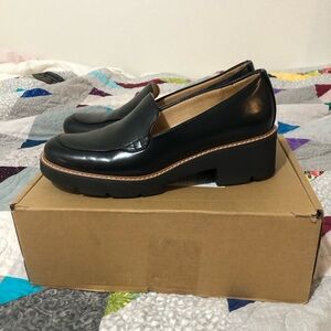 Naturalizer Shoe